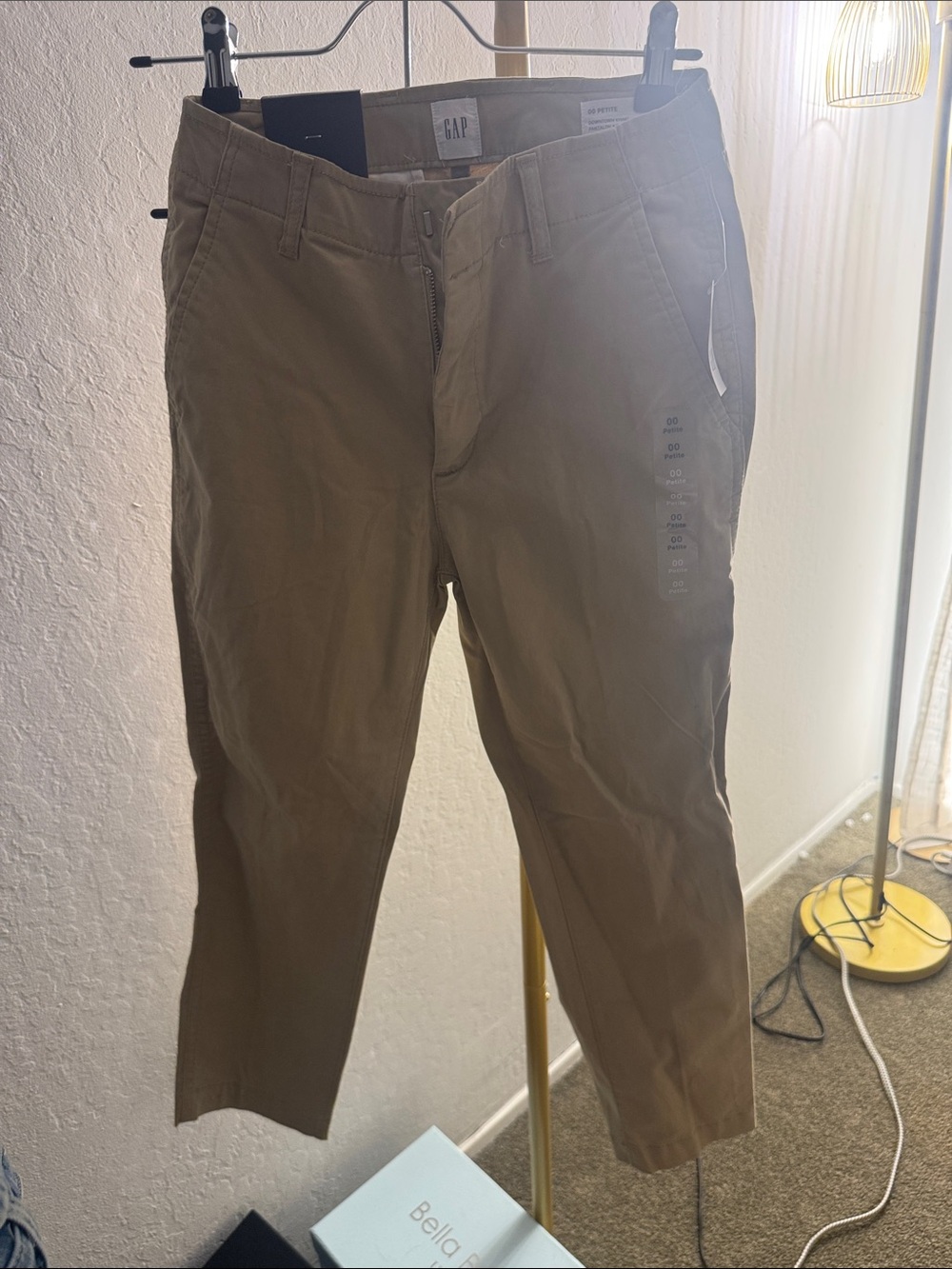 GAP women’s 00p downtown khaki NWT
